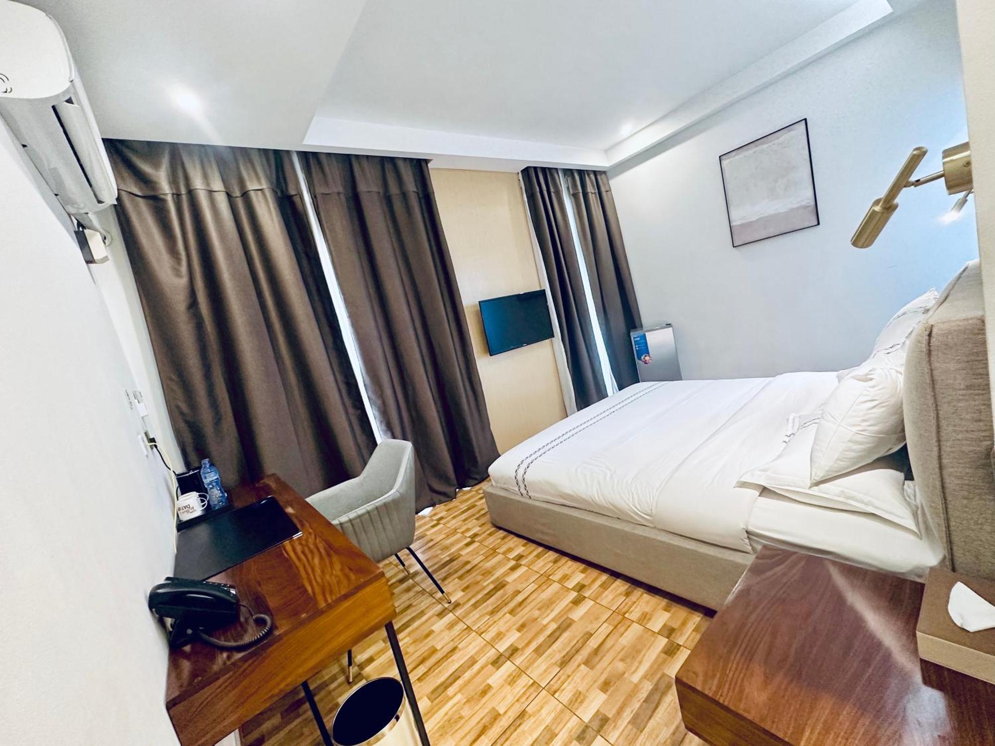 H&H Hotel Kinshasa Exteriér fotografie